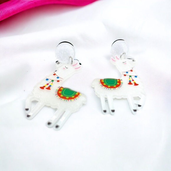 Get Llama-tastic Style with These White Glitter Llama Dangle Earrings! 🦙✨NWT - Picture 2 of 4